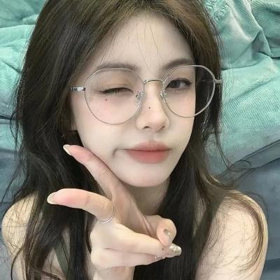 古堡女魔君 海报